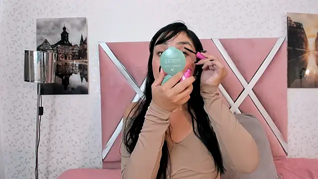  miaquevedo  online show from February 9, 11:56 am