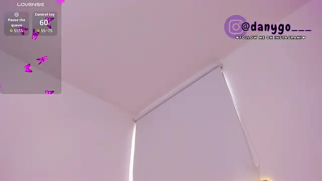 ZarianaEvanz online show from October 3, 9:09 pm