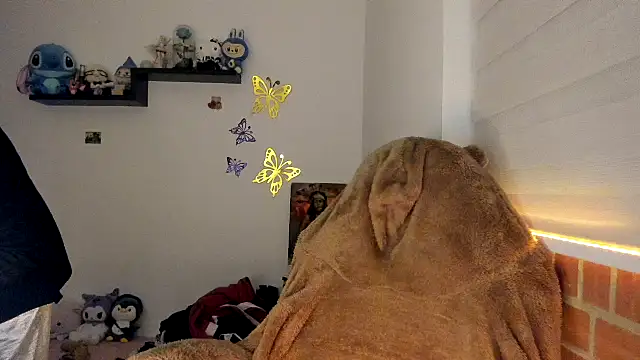 Shaddycute  online show from December 18, 9:58 am