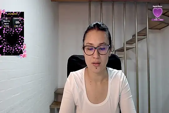 Jessie Desire online show from February 23, 1:39 am