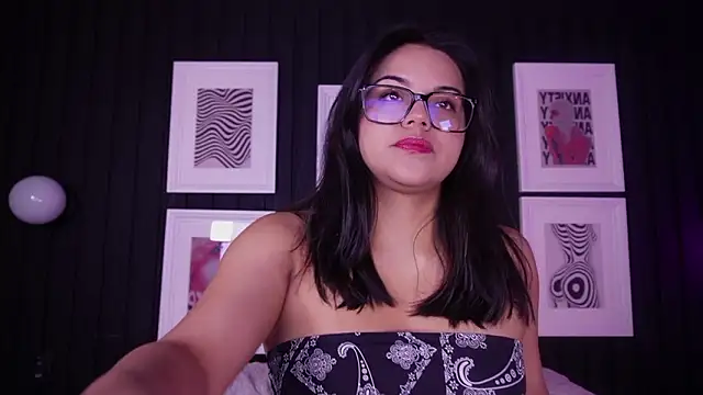 Sophia wilsonn  online show from March 3, 10:54 am