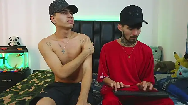 Brutal Sex Fucking online show from April 3, 11:14 pm