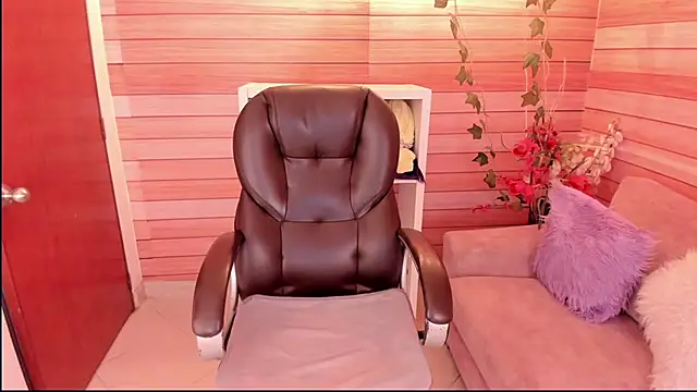 marien thomson  online show from January 9, 2:05 am