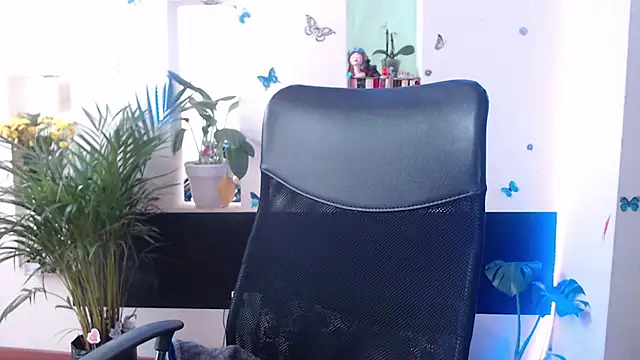 Lia-mitch online show from October 6, 7:29 pm