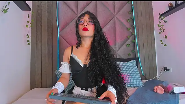 BriaConner  online show from November 10, 2:06 am