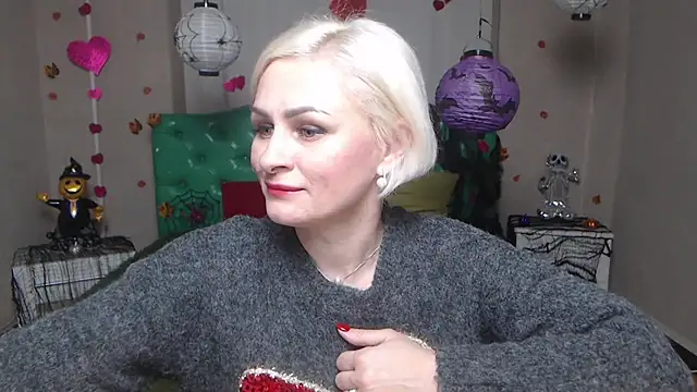 OliviaHorst online show from November 9, 6:15 pm