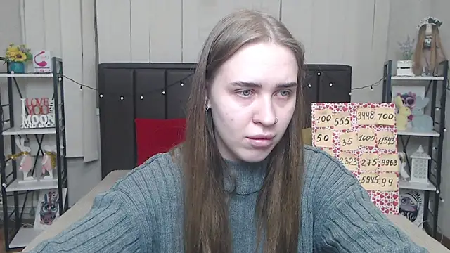 LauraHlot online show from October 9, 5:44 am