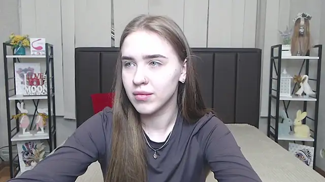 LauraHlot online show from November 27, 7:28 pm