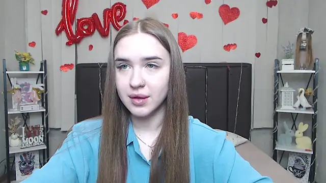 LauraHlot online show from March 23, 6:41 am