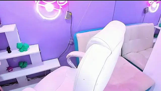 Camiila Osorio online show from September 17, 8:51 pm