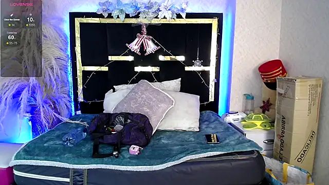 Bunny O online show from December 15, 10:15 pm