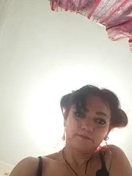 SweetLeila40 online show from March 14, 10:33 pm