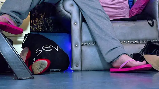 LusstCruella online show from March 3, 12:55 pm