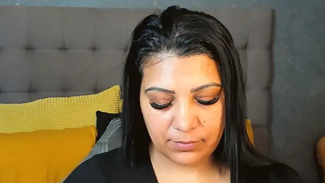 AmyCubes online show from March 18, 4:17 am