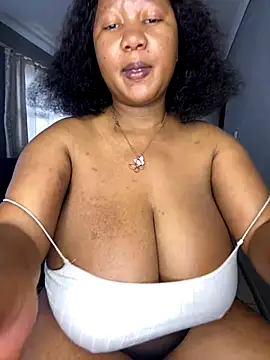 MayaPassion online show from November 17, 5:52 am