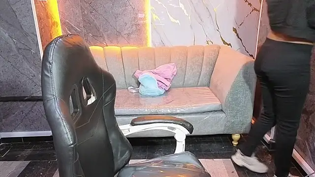 Violeth b online show from October 23, 12:55 pm