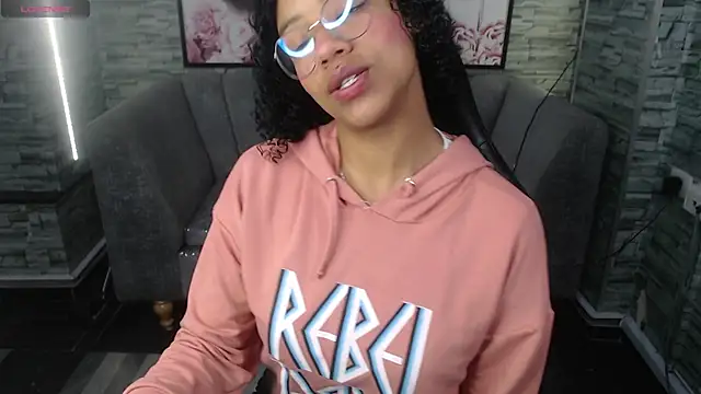 Violeth b online show from October 6, 12:55 pm