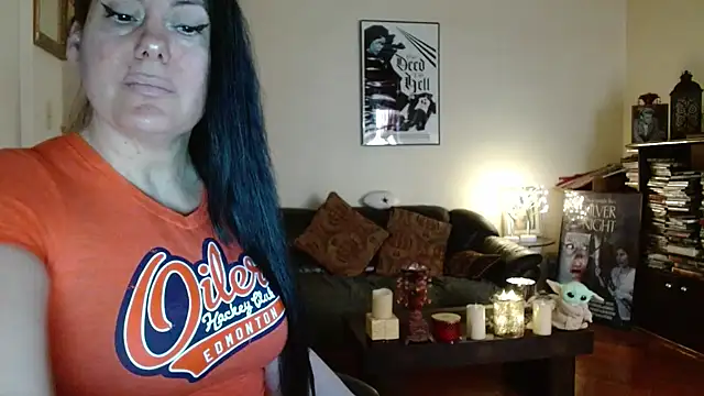 mandaloriangirls online show from April 9, 6:24 pm