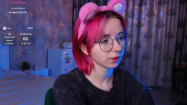 Nora Failure online show from September 19, 2:10 am