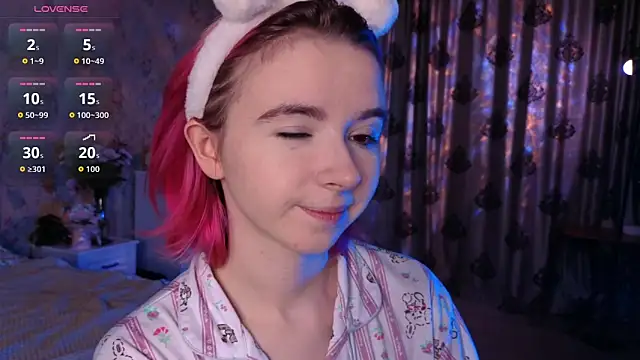 Nora Failure online show from October 2, 1:05 pm