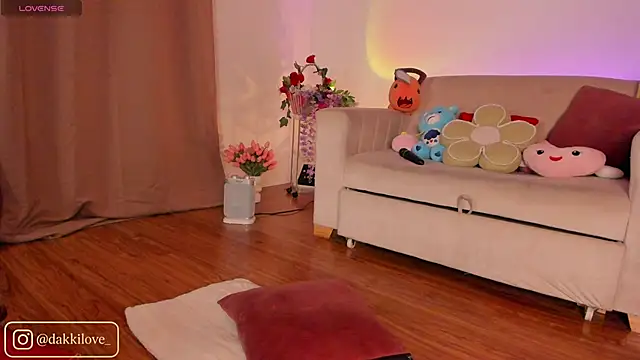 DAKOTA LOVEE online show from November 22, 2:58 am