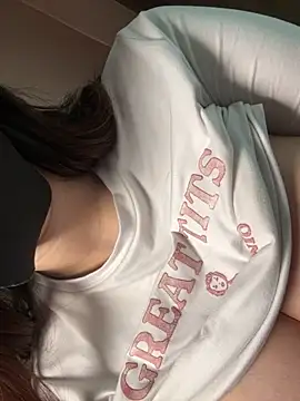 Hoot-Anime- online show from November 25, 8:16 am