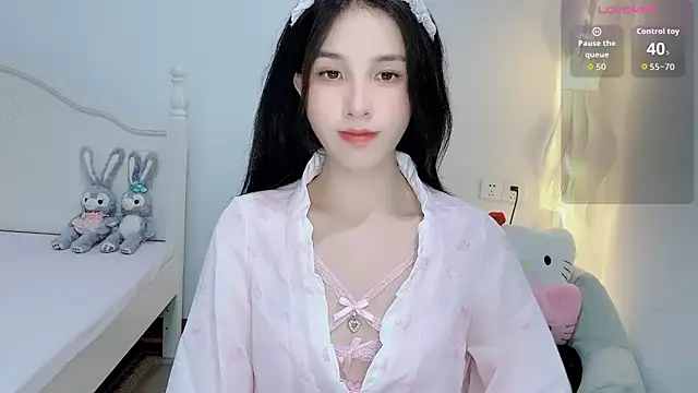 OOOm-oo online show from October 13, 5:15 pm