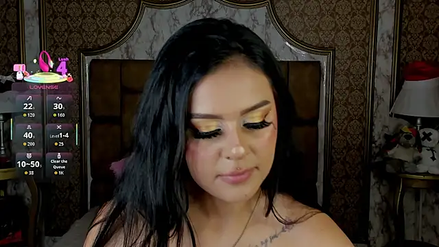 SoffiQueen online show from November 25, 8:42 pm