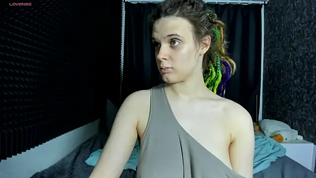 KIKI Krash online show from January 15, 10:10 am