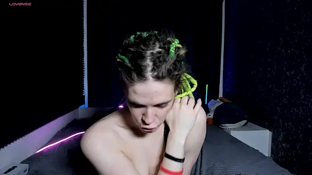 KIKI Krash online show from January 5, 5:27 pm