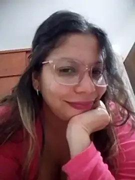 Carliina Soussa online show from April 5, 2:10 am