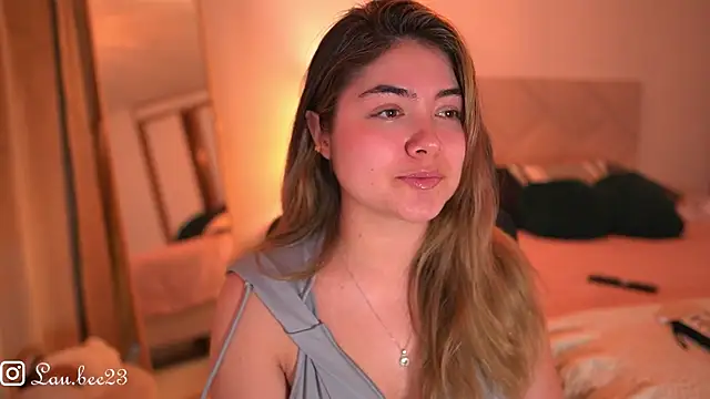 Lau Bee online show from March 21, 4:23 pm