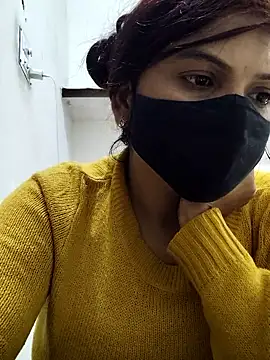 illay love online show from February 2, 7:13 pm