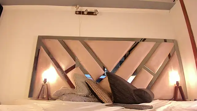 Sophia Lemos online show from February 13, 2:08 pm