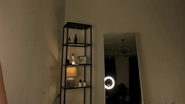 elfinvibes online show from November 9, 7:59 am