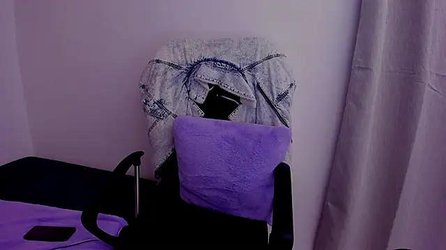 Charlee pink online show from October 5, 11:54 pm