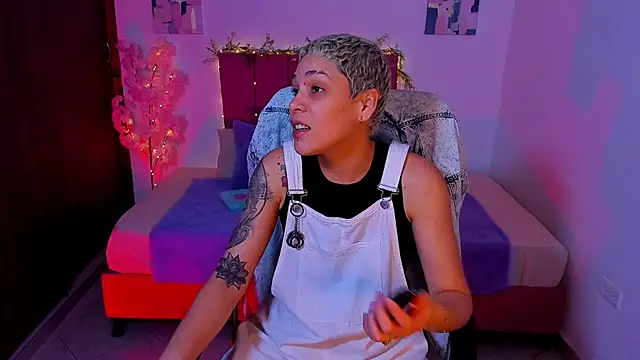 Charlee pink online show from October 14, 11:51 pm