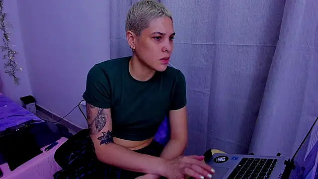 Charlee pink online show from September 23, 1:04 am