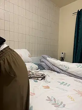 yourbootygirl online show from January 11, 10:20 am