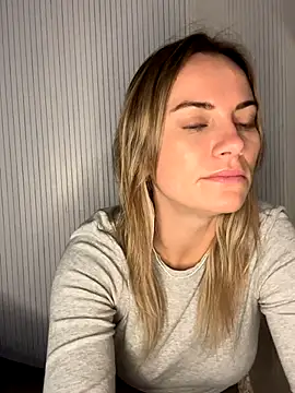 Milla  one online show from November 24, 1:46 pm