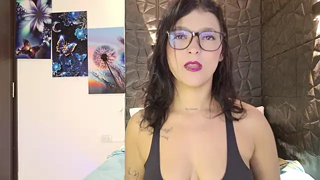 graceymilf666 online show from September 26, 11:41 am