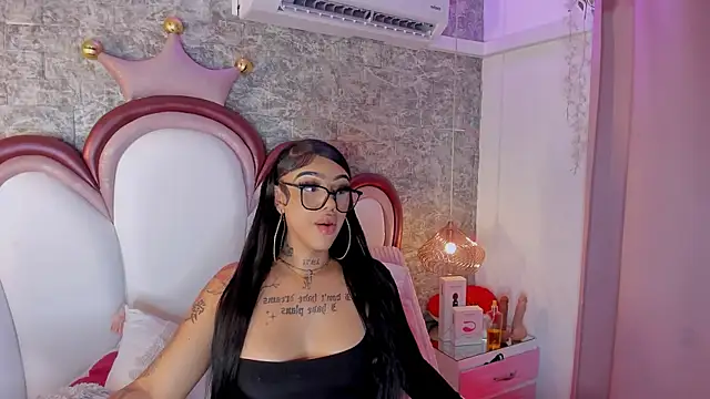 Mia Jansen online show from April 22, 1:41 pm