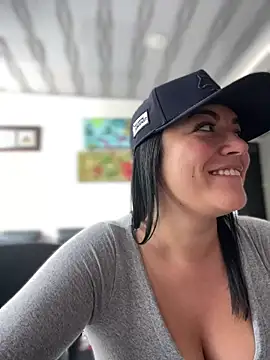 Lesly 10- online show from March 7, 8:27 pm