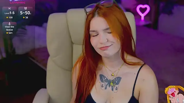 RedShinee online show from September 15, 12:35 pm