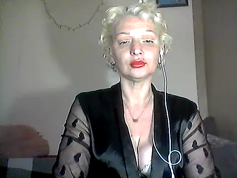 MaryJane441 online show from April 4, 8:07 pm