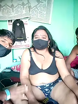 Group Of Lust online show from April 14, 2:11 am