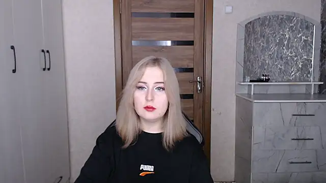 Kristy-Max online show from January 12, 10:04 pm