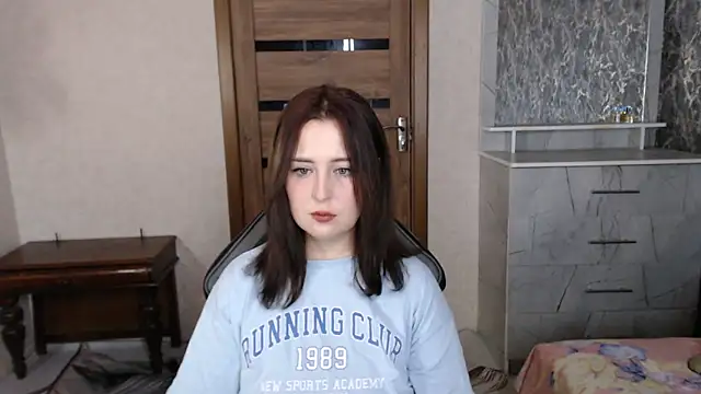 Kristy-Max online show from October 18, 8:54 pm