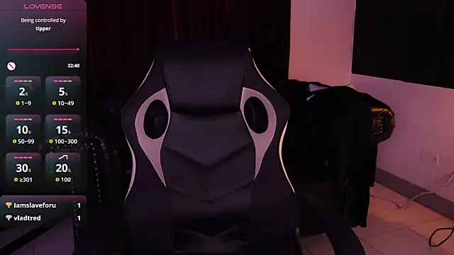 ashleyvalirya online show from April 17, 9:50 pm