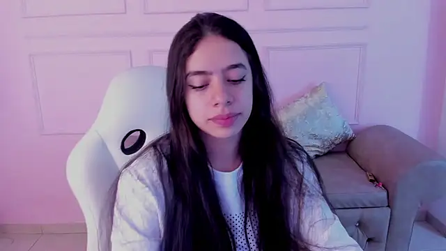 zoe turnner 18 online show from October 10, 11:48 am